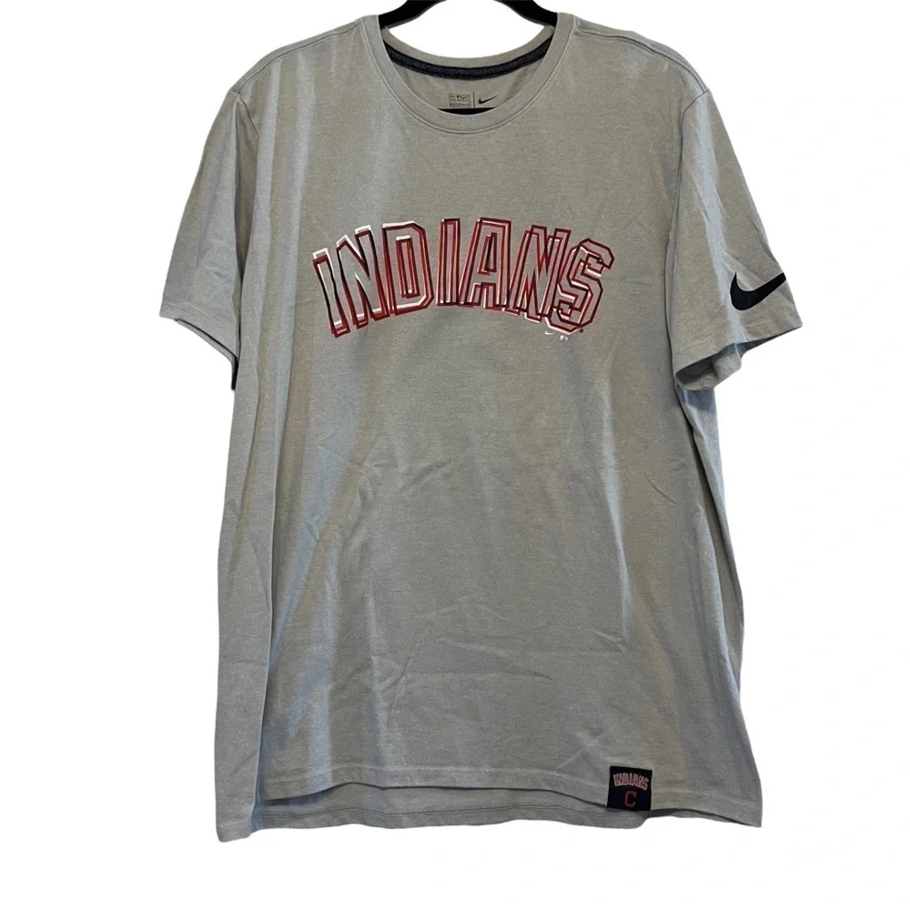 Nike MLB Gray & Red Cleveland Indians Shirt